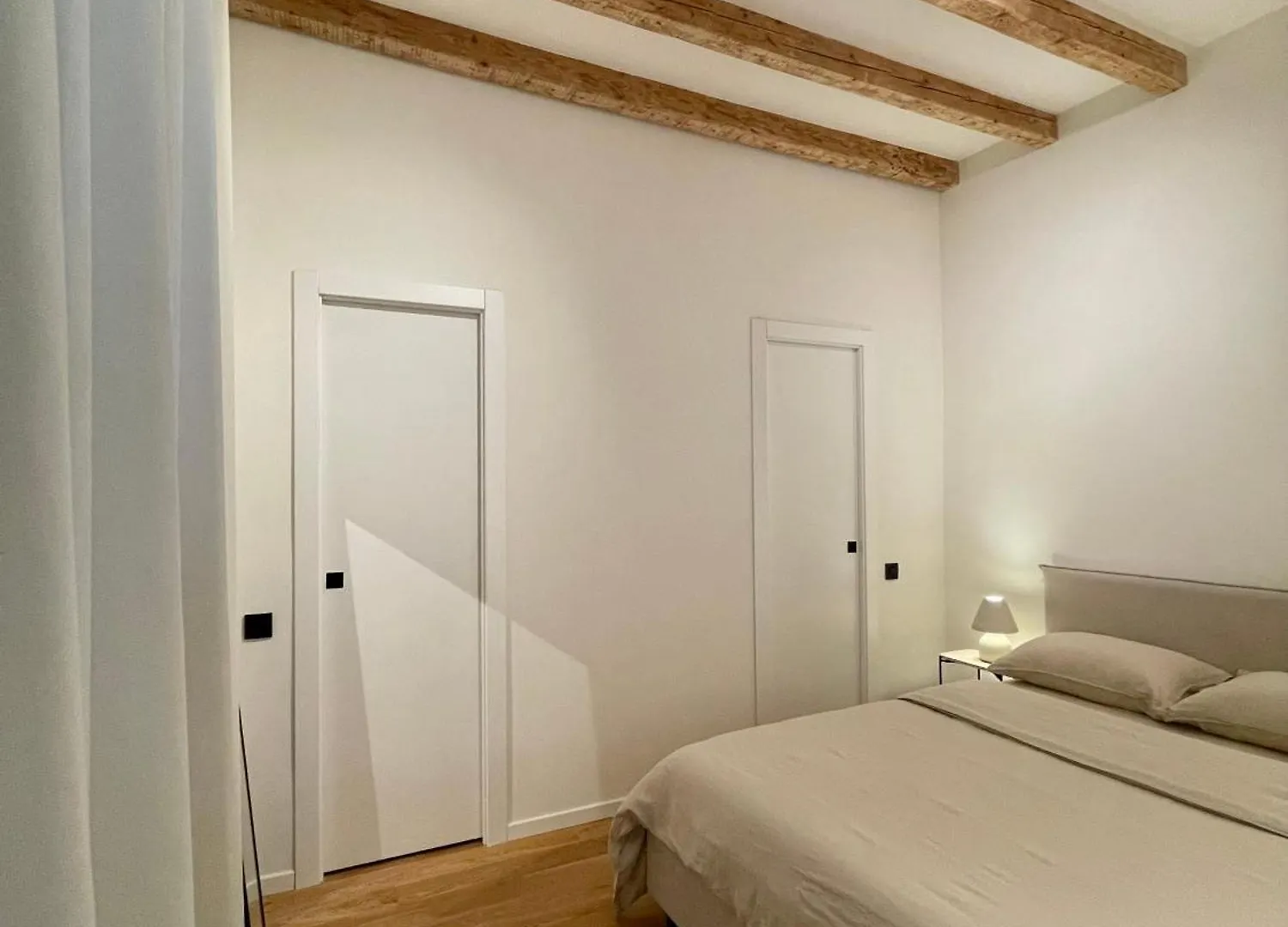 Apartment In San Agostino Milan 0*,