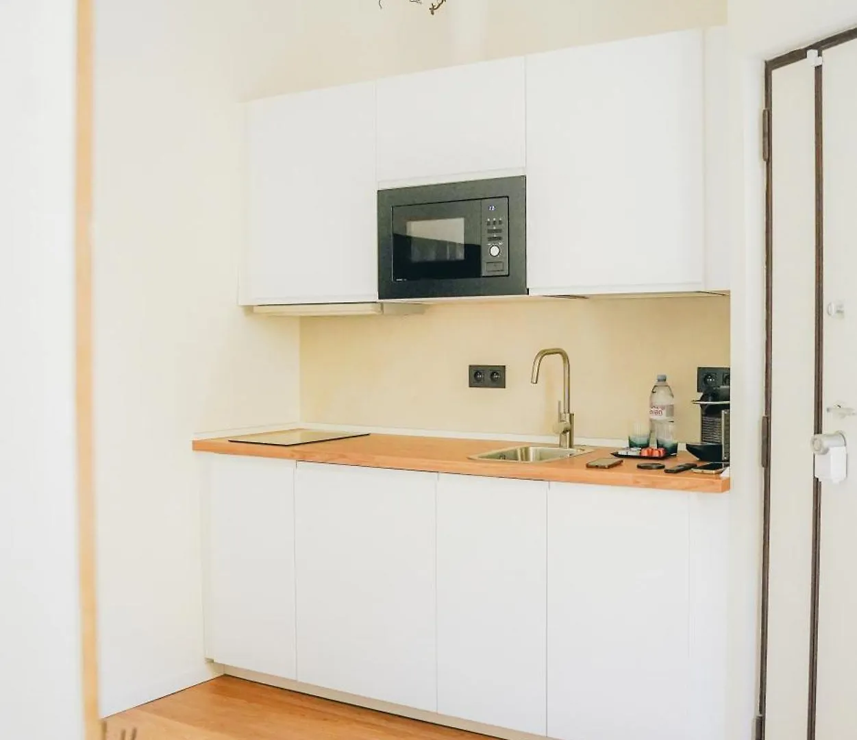 Apartment In San Agostino Milan